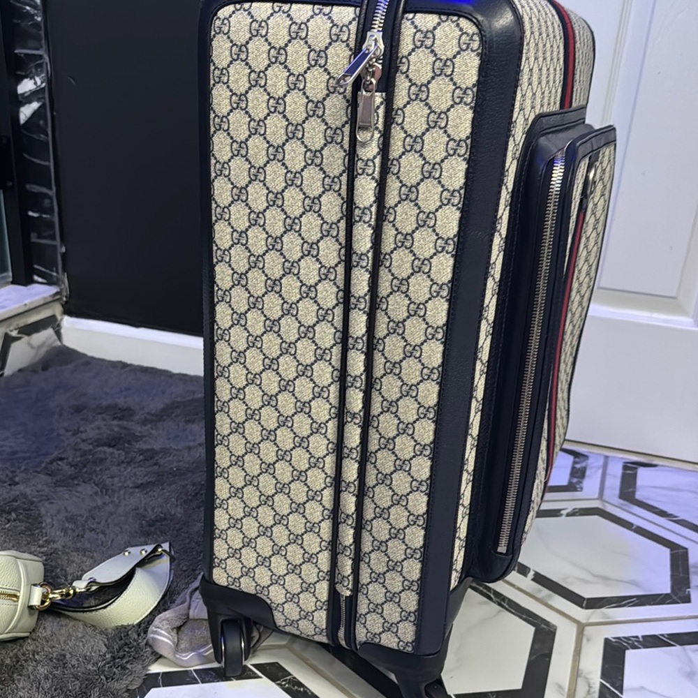 Gucci Cream and Black Travel Bag. Iconic Design. Only travel box. No handbag - Picture 5 of 7